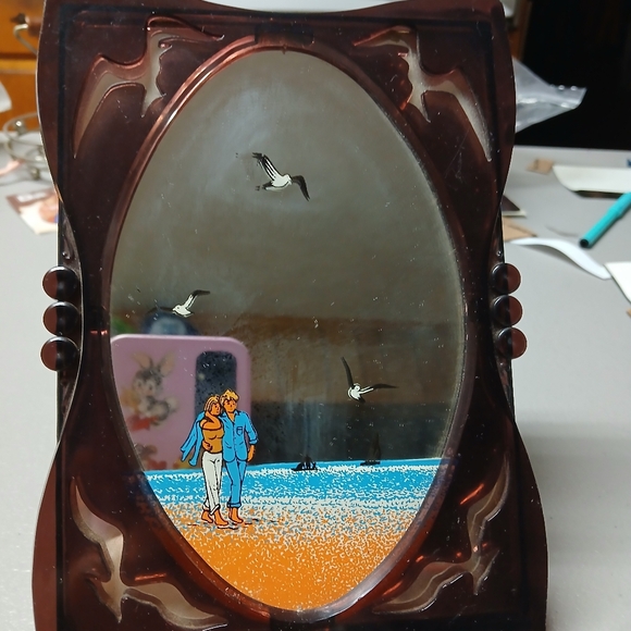 Yap's Vintage Mirror Music Box Beach Scene Blonde Couple You Light Up My Life - Picture 2 of 16